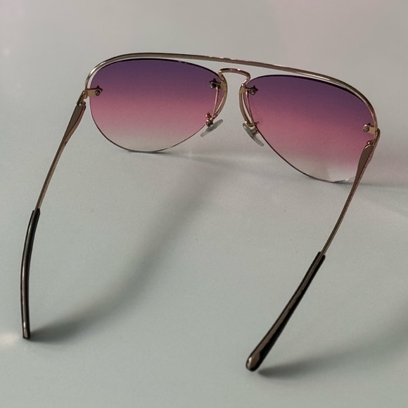 Louis Vuitton sunglasses - Picture 7 of 8